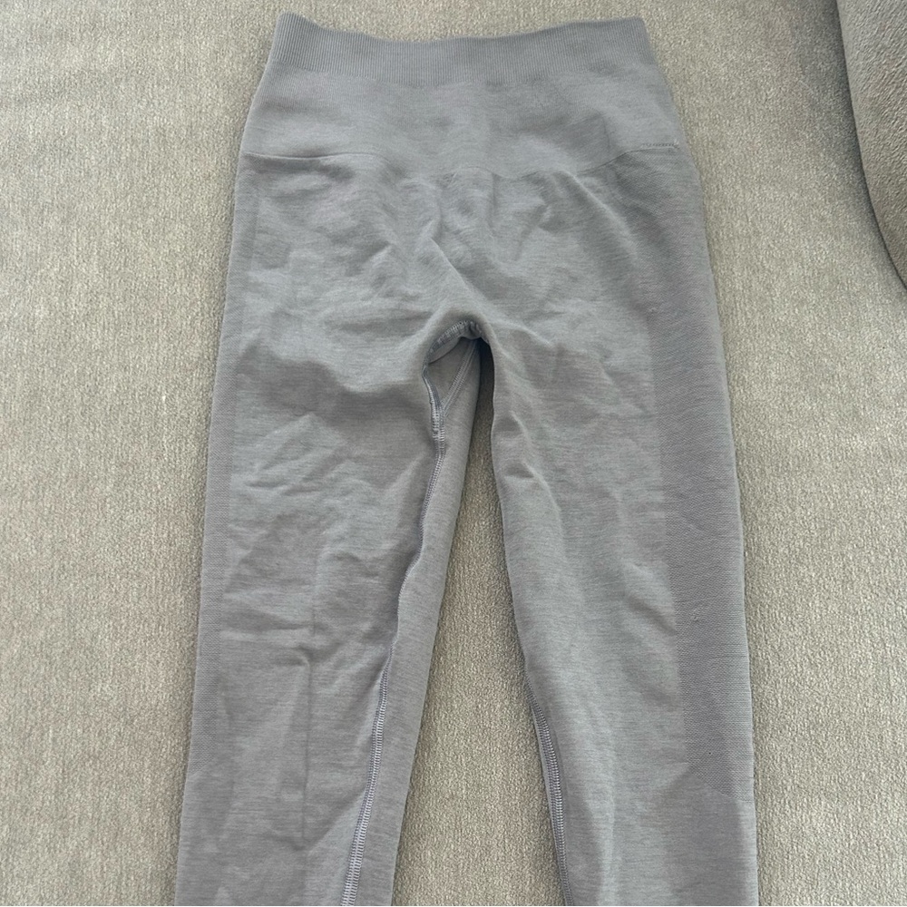 Alphalete Gray High-Waisted Amplify Leggings (25 inch inseam)